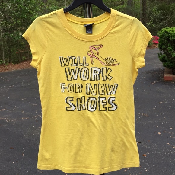 Dots Tops - Dots Medium T-shirt good condition